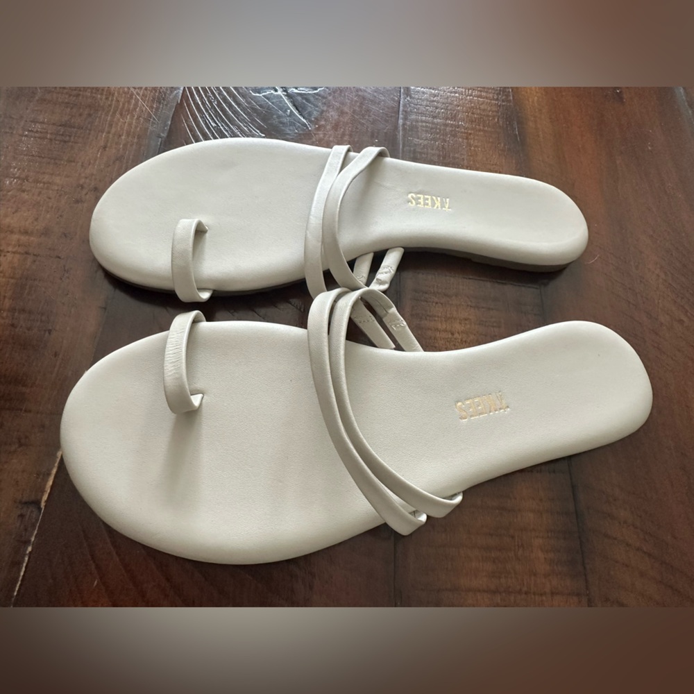 TKEES Cream Strappy Sandals - Picture 2 of 3